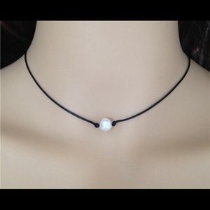 Leather pearl choker/necklace